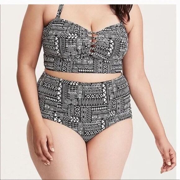 torrid Other - Torrid Geometric Bikini Bottom Size 0 Large